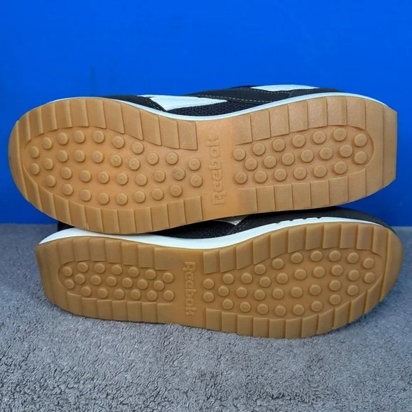 Reebok 
Brand new - Picture 5 of 12